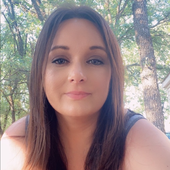 Meet your Posher, Sherry - Picture 2 of 3